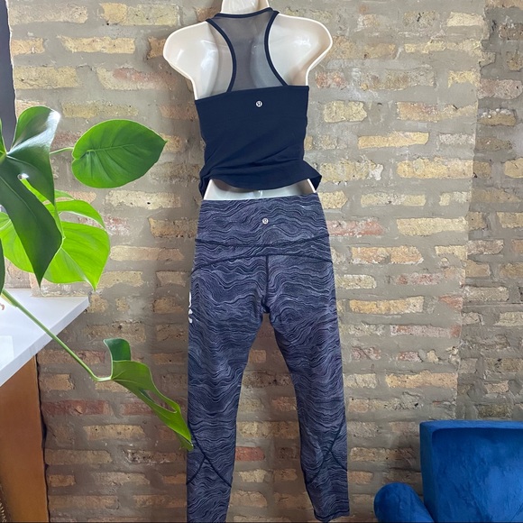 LULULEMON ~ Skull Soul Cycle Gray Black Cropped Leggings - Picture 3 of 9